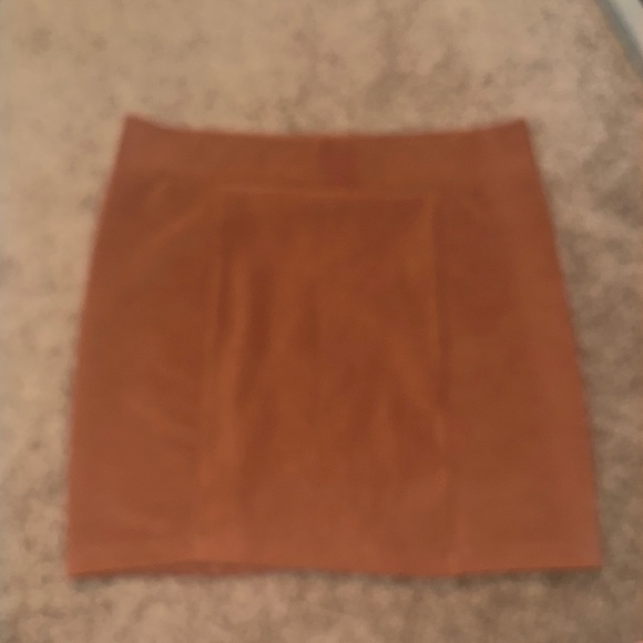 🌷2/10🌷 H&M size M skirt - Picture 3 of 4